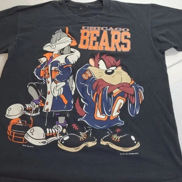 Chicago Bears Looney Tunes Bugs Bunny Taz Black Unisex T-Shirt QT1692