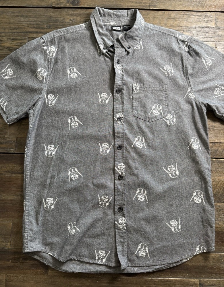 Star Wars Men’s Darth Vader Logo Shirt – Gray Short Sleeve Button-Down, Size M