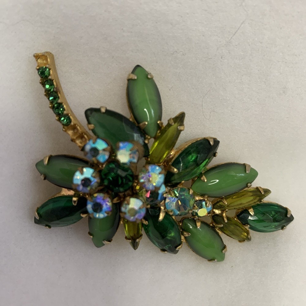 Vintage Green DeLizza & Ester Juliana Aurora Borealis Cluster Leaf Brooch 1960’s