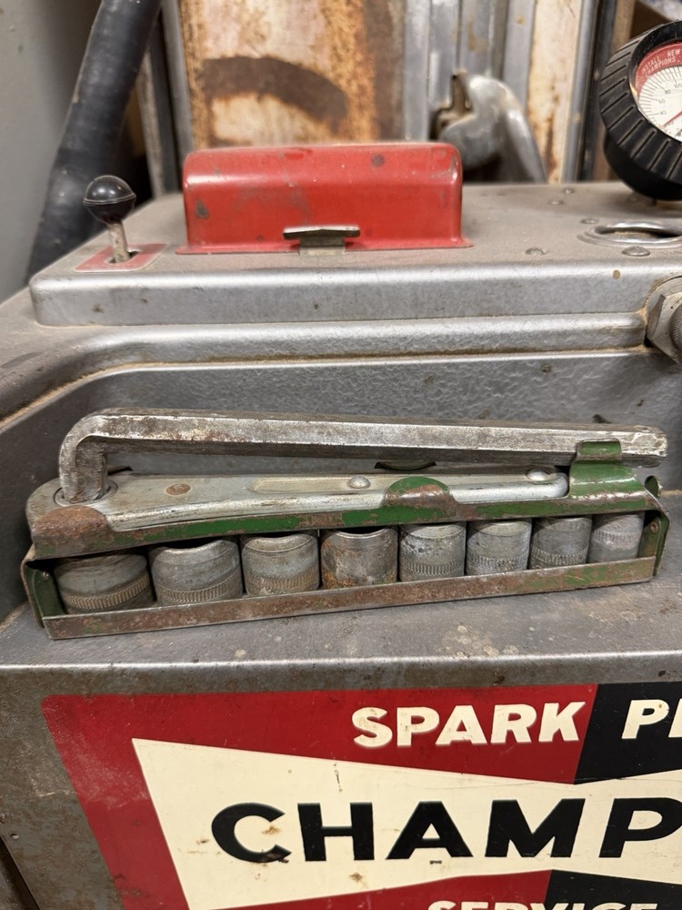 Vintage Ratcheting Socket Set by Duro Metal Products USA Tools Kit Mechanic