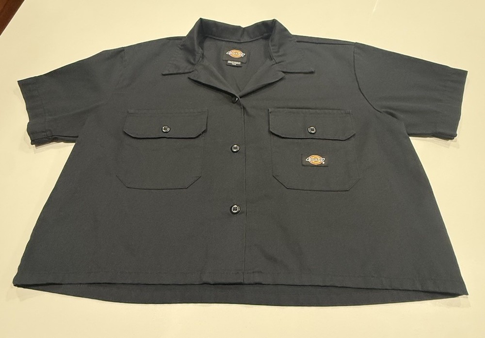 Dickies Cropped Work Shirt Women’s M Black Button Front Urban Outfitters Utility