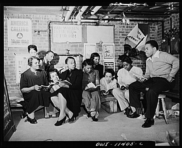 Photo:Washington DC 1940s Air Raid Warden First Aid Class Southwest