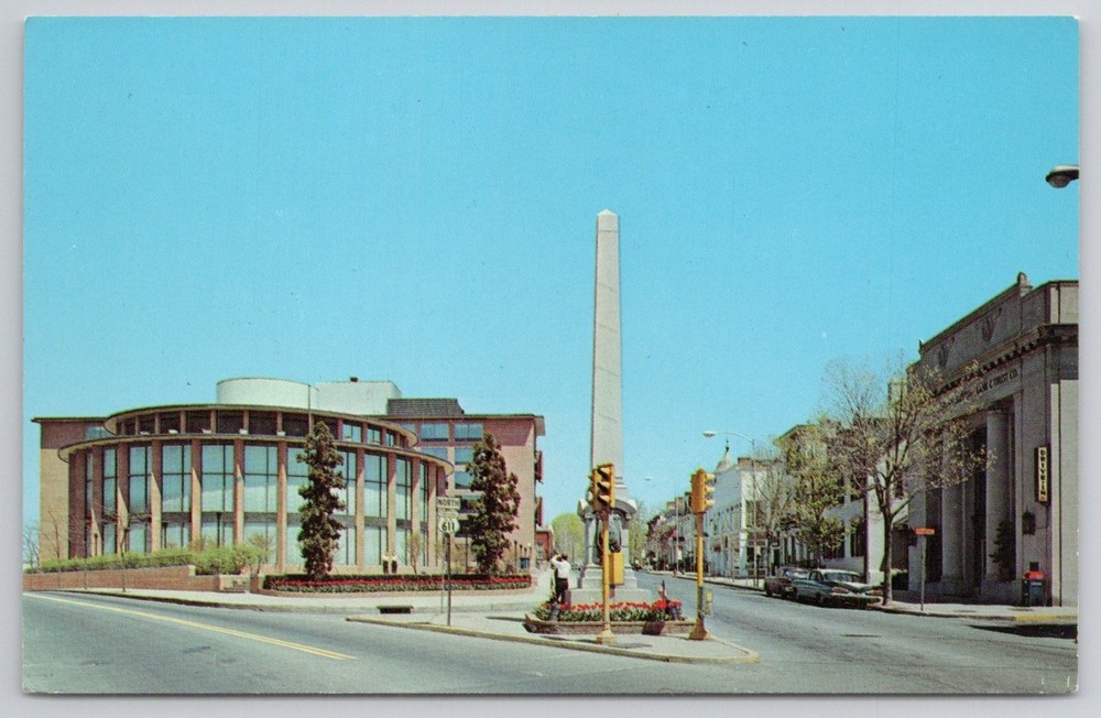 Doylestown PA Bucks County Courthouse Veteran's Monument 1967 Postcard