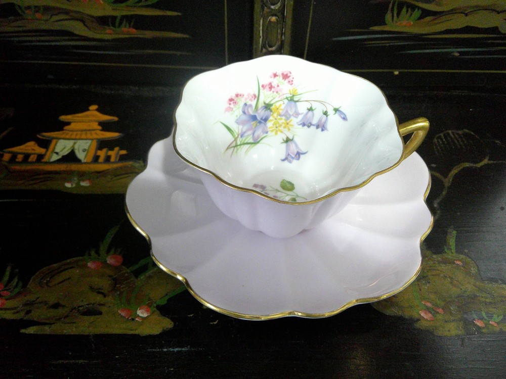 Vtg Shelley England Fine Bone China Pale Pink Floral Gold Trim Tea Cup Saucer