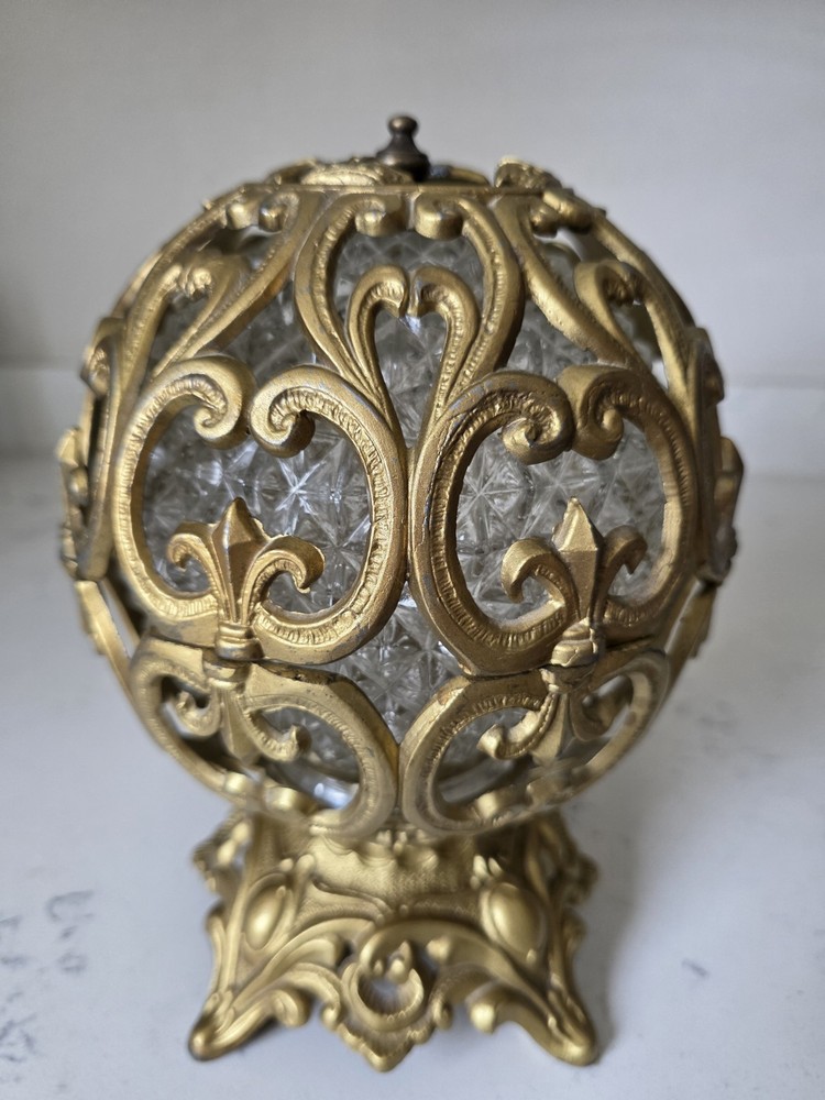 Vintage Hollywood Regency Gold Brass Candle Holder Hollywood Candle Co. W/Globe