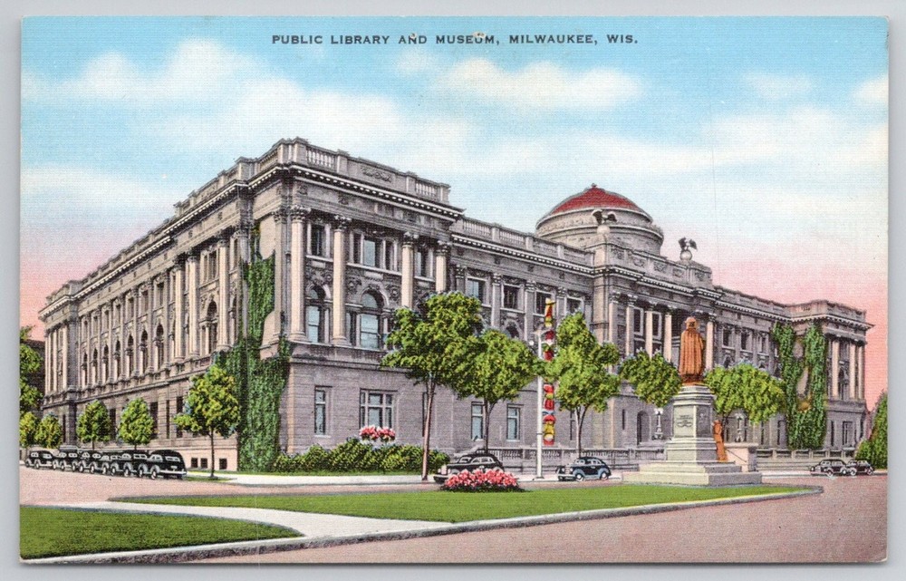 Milwaukee WI Public Library Museum Linen Postcard 1930s E.C. Kropp