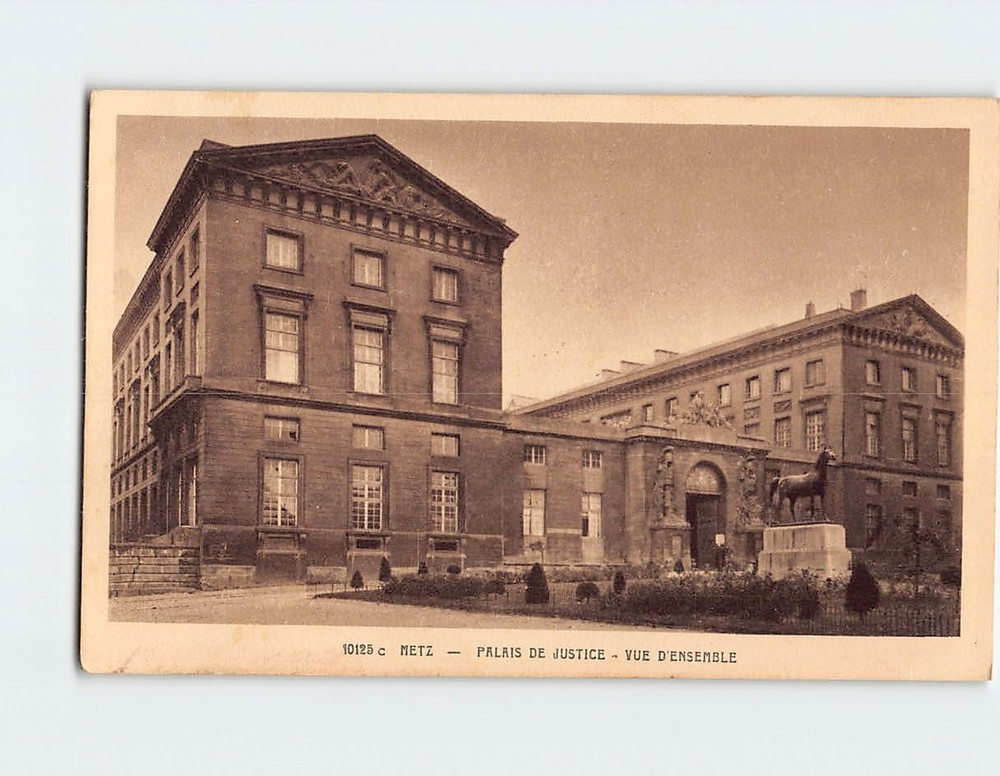 Postcard  Palais de Justice Metz France