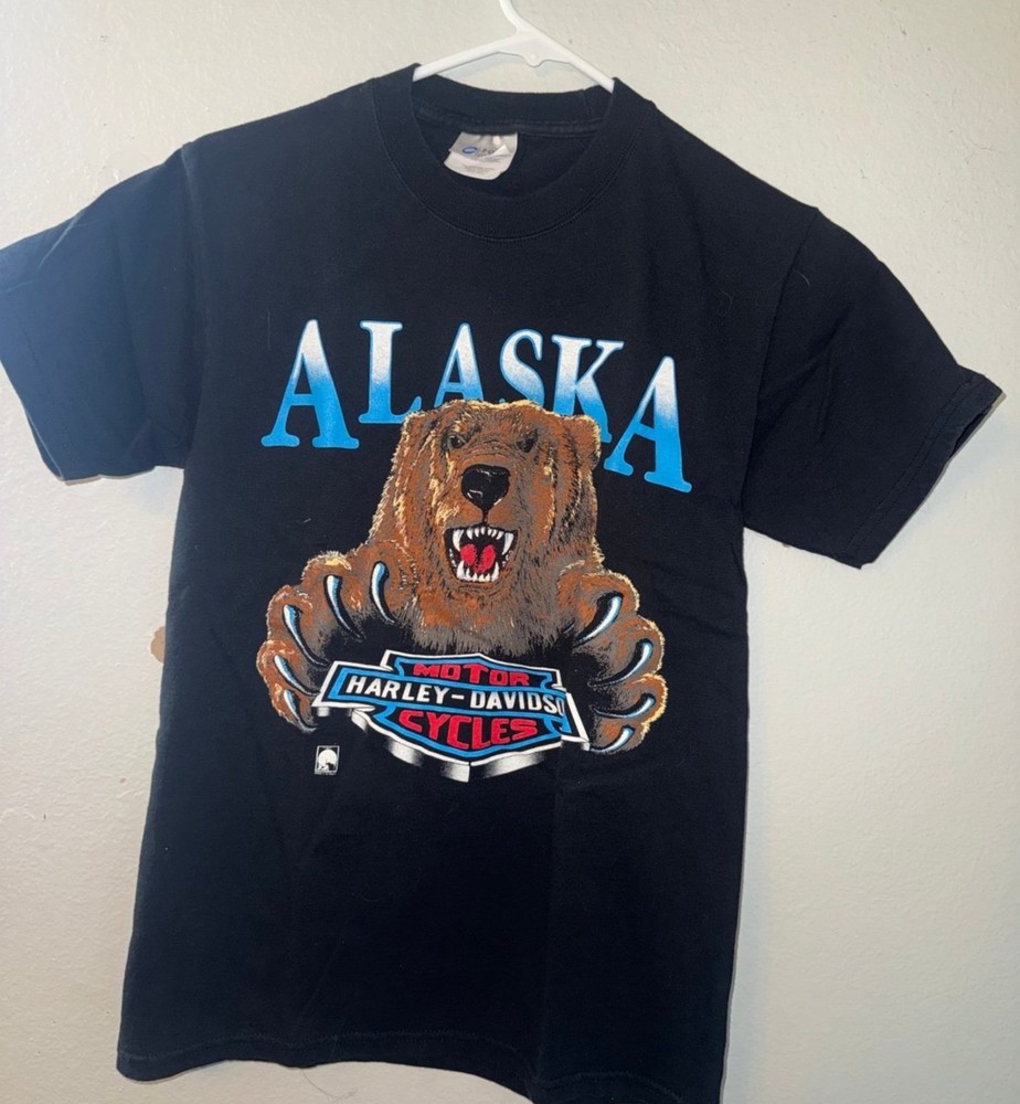 Vintage 80s / 90s Alaska Harley Davidson bear motorcycle t shirt size small