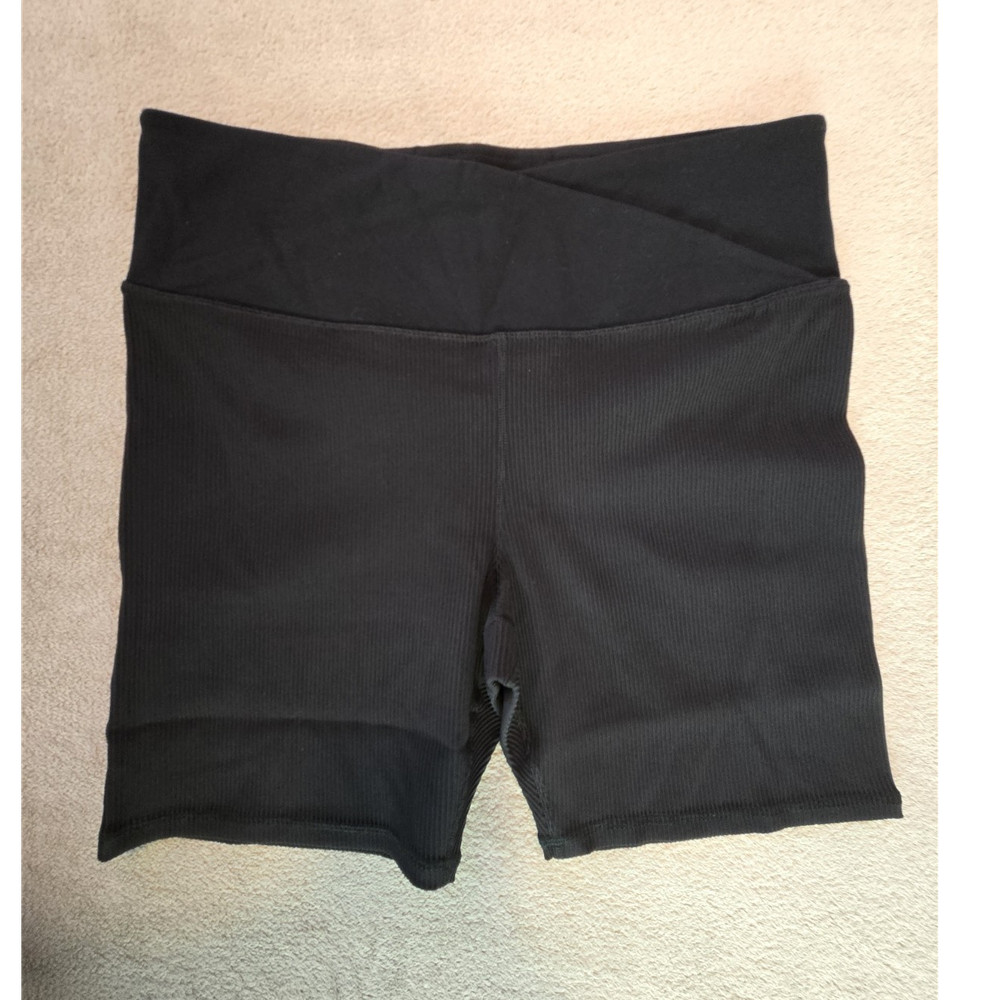 NWT Athleta Black Elation Crossover Rib 7