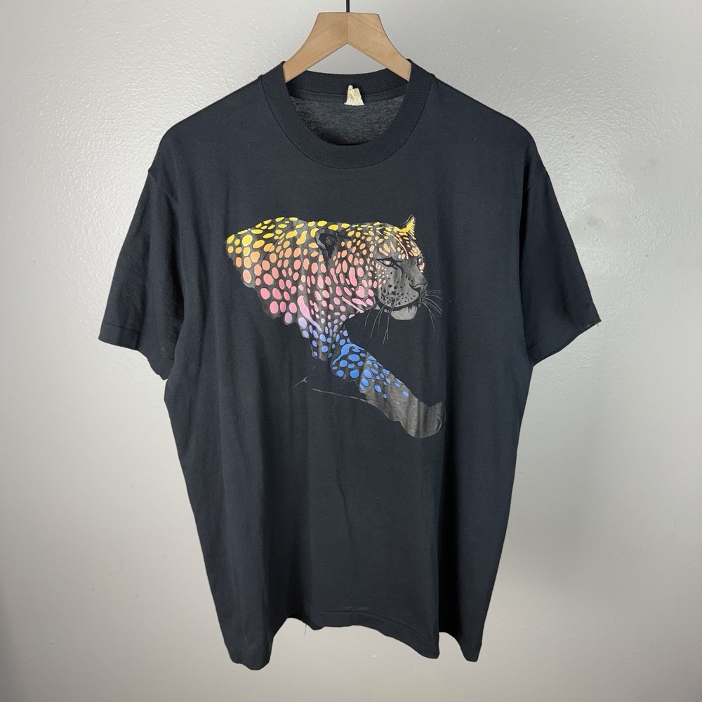 Vintage 80’s Leopard Big Cats Cheetah USA Single Stitch T Shirt Fits Size XL