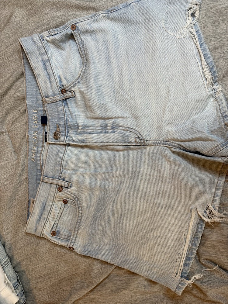 American Eagle Outfitters Women's Strigid Relaxed Denim Shorts, Size 10