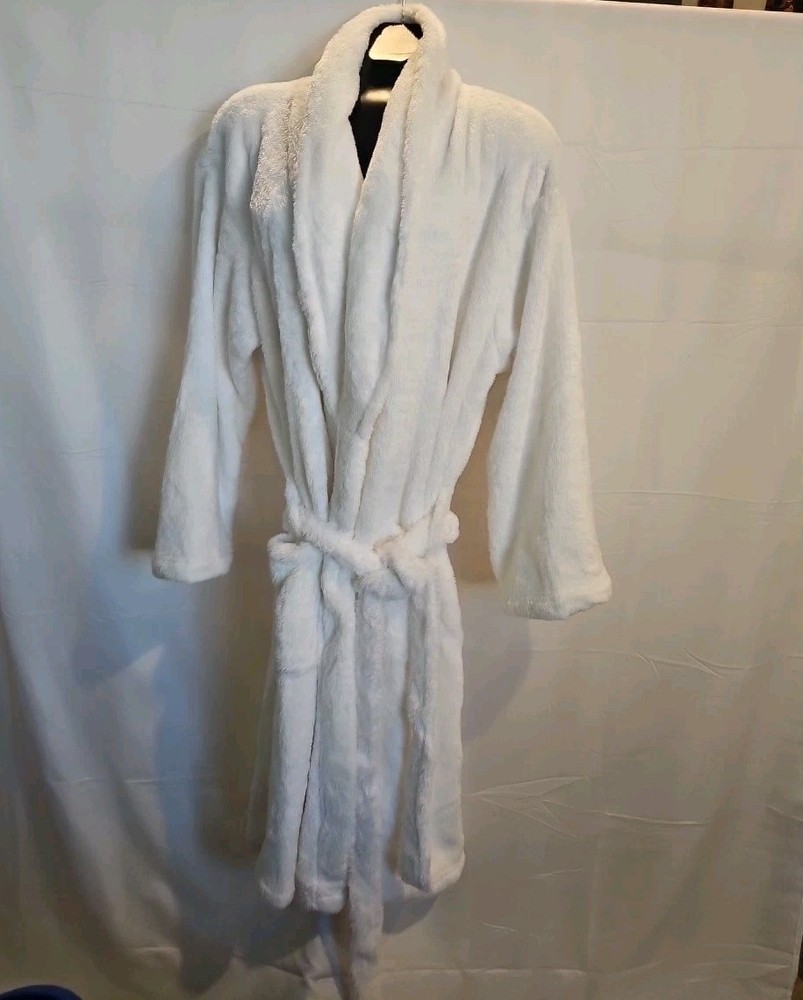 Martha Stewart Unisex One Size White Plush Bath Robe