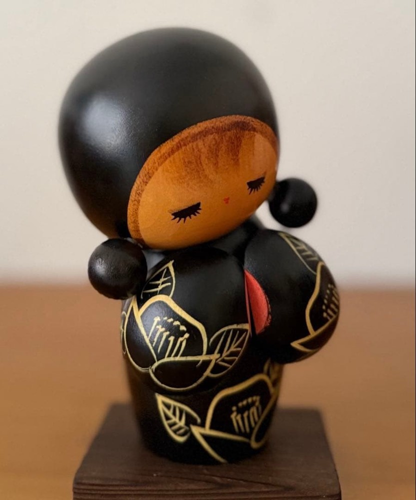 Miyashita Hajime Rare Kokeshi Doll 13.5cm Black Camellia Vintage Decor