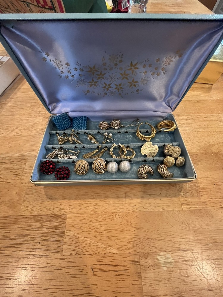 Vintage Estate Earring Lot Monet Trifari Warner Sara Cov.