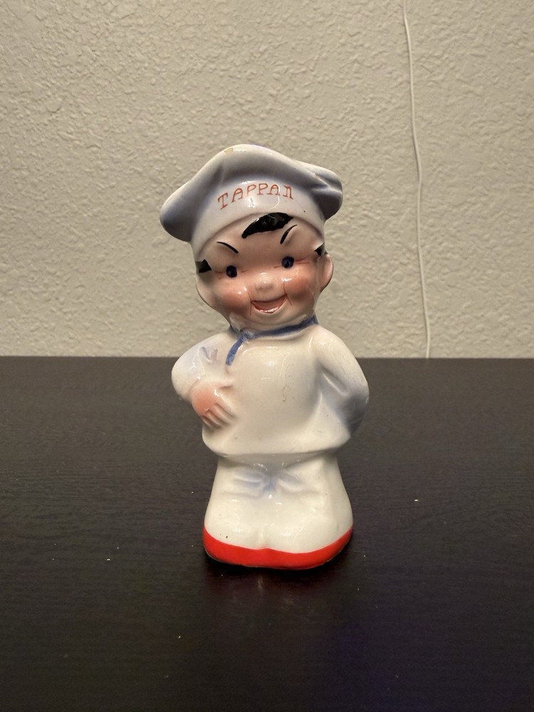 Vintage 1950s Tappan Chef Salt & Pepper Shakers Ceramic Made In Japan Set of 2