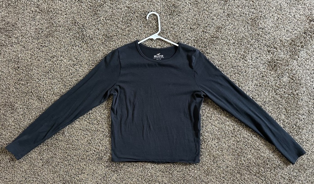 Hollister Black Knit Long Sleeve Crew Neck Baby Tee Women's Size L