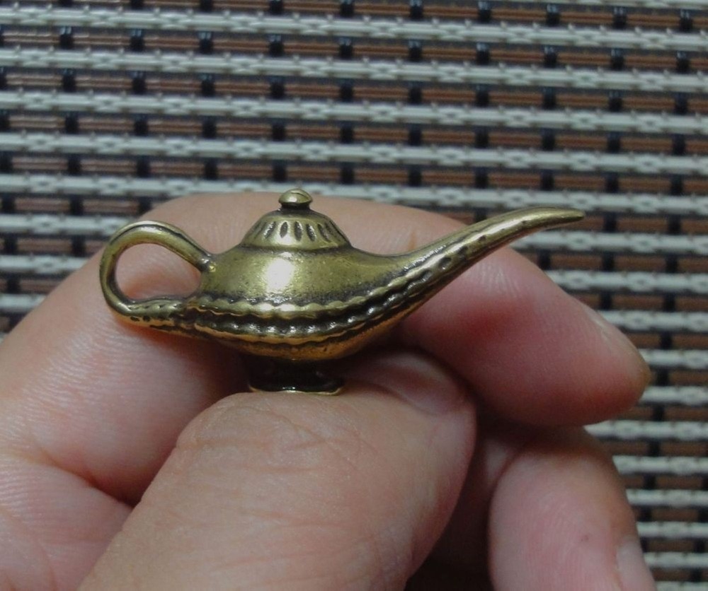 Vintage Style Solid Brass Aladdin's Lamp Wishing Teapot Statue Pendant