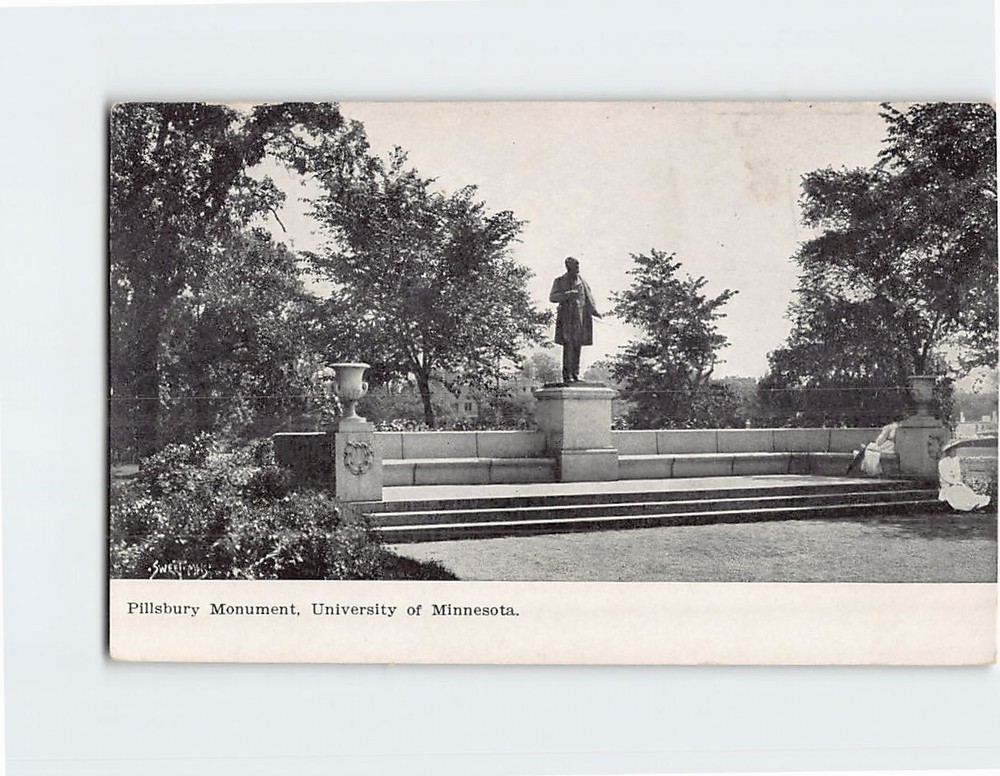 Postcard Pillsbury Monument University of Minnesota Minneapolis USA America