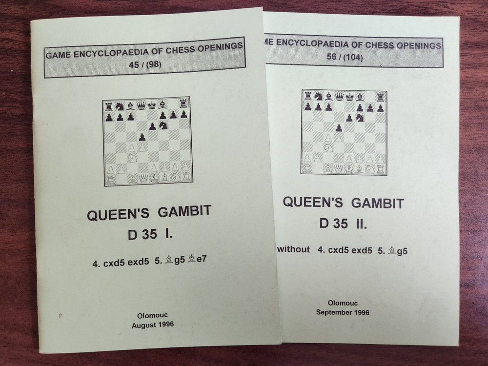 2 BOOKLETS chess opening QGD Exchange D35 games uncomment booklet