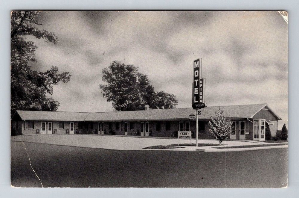 Effingham IL-Illinois, UpTown Motel, Advertising, Vintage Postcard