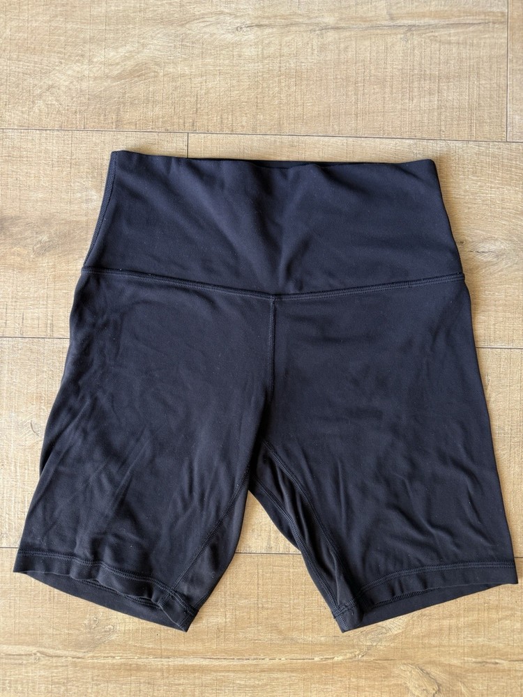 Lululemon Align High Rise Bike Shorts, Size 6 black 8” Inseam performance yoga
