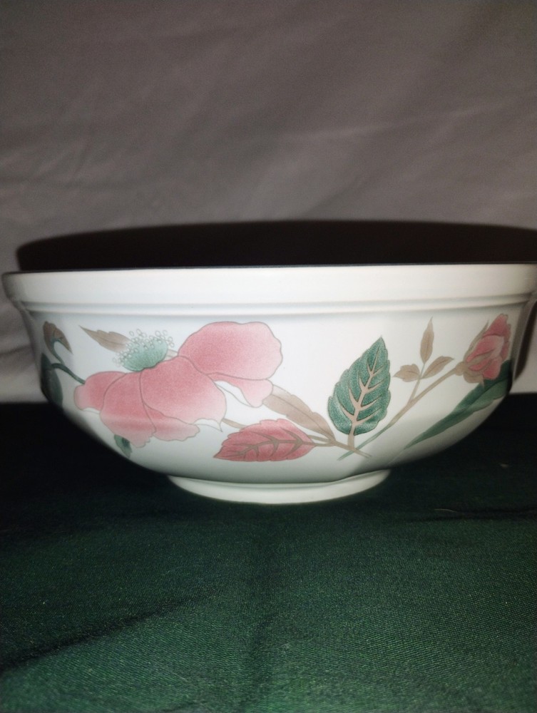 Mikasa Silk Flowers 8 Inch Round Vegetable Serving Bowl
