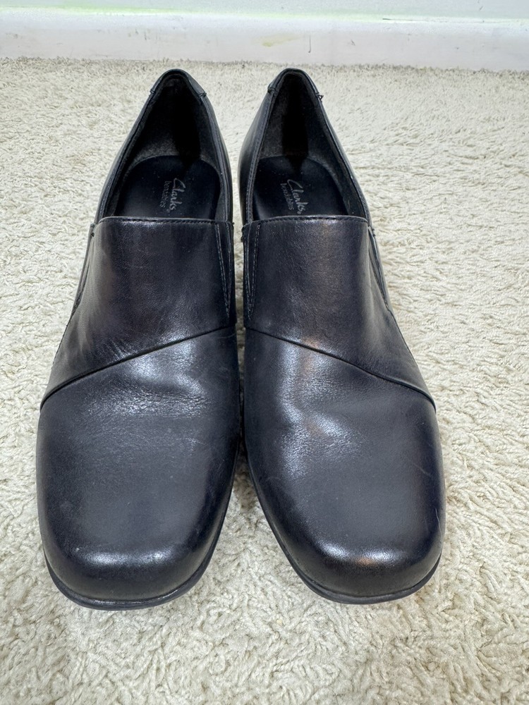 Clarks Womens Black Leather Slip On Loafers Size 9 Comfort Block Heel Bendable Sole
