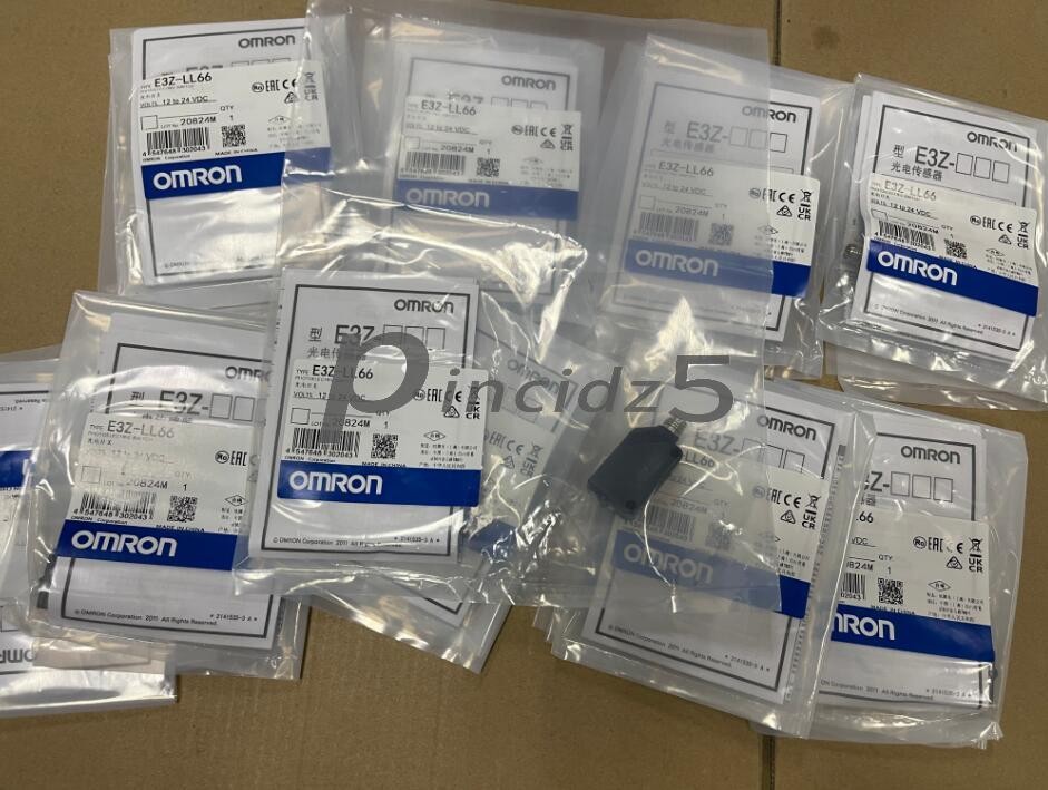 1PCS New E3Z-LL66 E3ZLL66 Photoelectric Switch Sensor Omron Fast Shipping