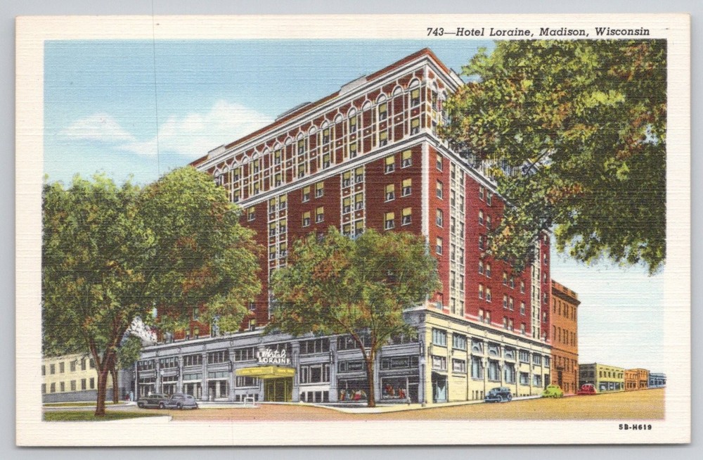 Hotel Loraine Madison Wisconsin Linen Postcard C.T. Art-Colortone