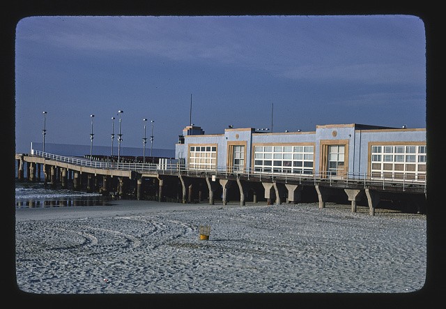 Photo:Atlantic City New Jersey Garden Pier 1978 Boardwalk Pier