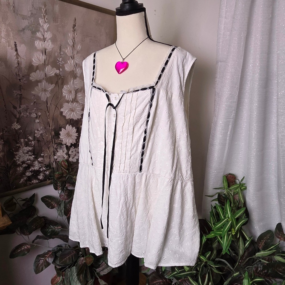 Torrid White Eyelet Babydoll Tank Top w/ Black Ribbon Trim Plus Size 5X 30/32