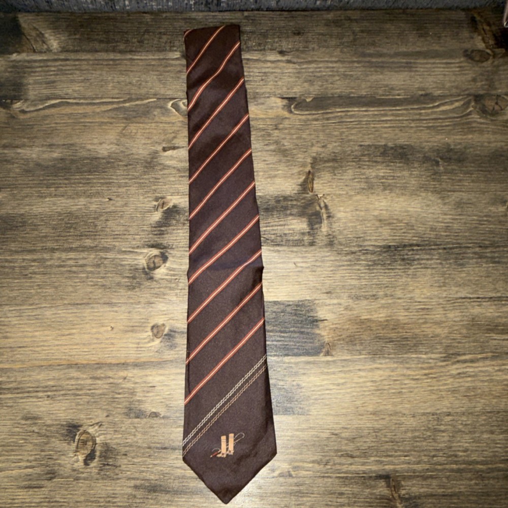 Vintage Courchevel 100% Silk Men's Tie: Embroidered Accents