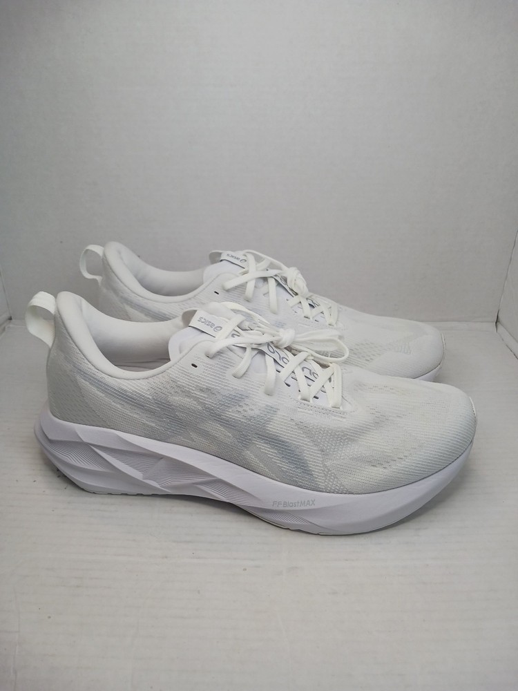 ASICS NOVABLAST 5 Men's Sz 13 White Athletic FF BlastMAX Running Shoes WORN ONCE