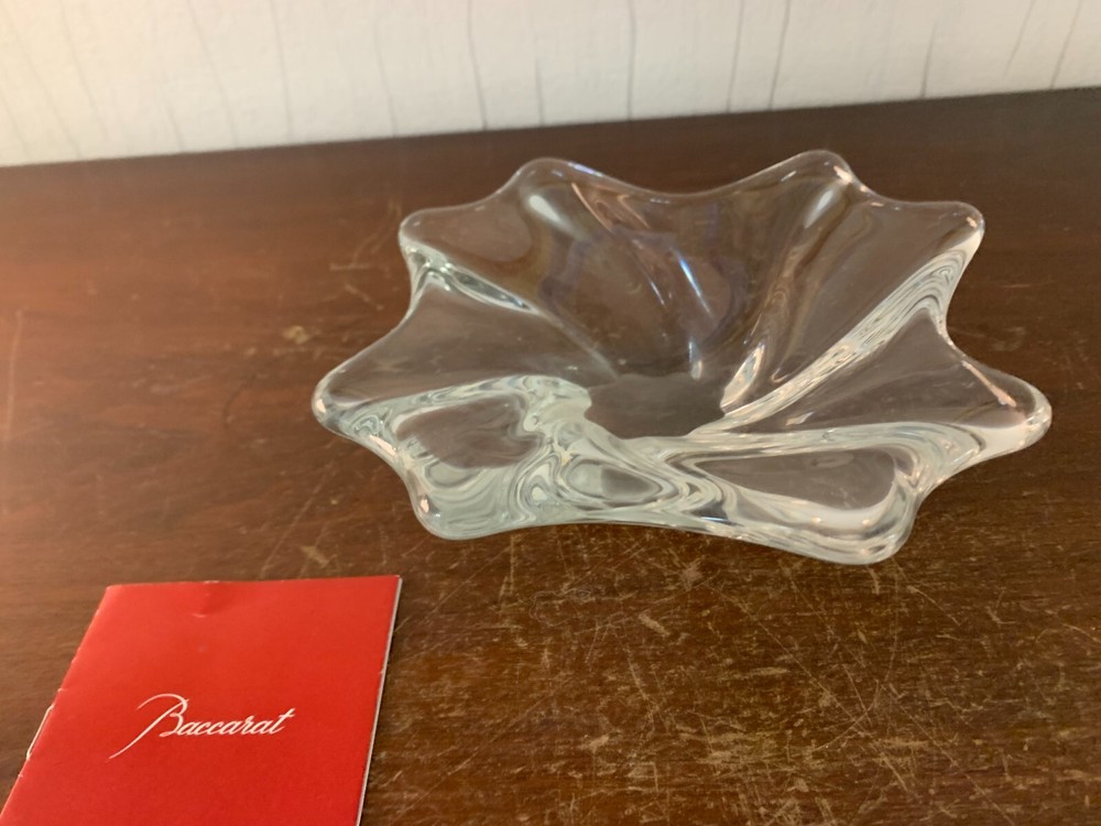 Empty Pocket Bowl In Baccarat Crystal Model 2