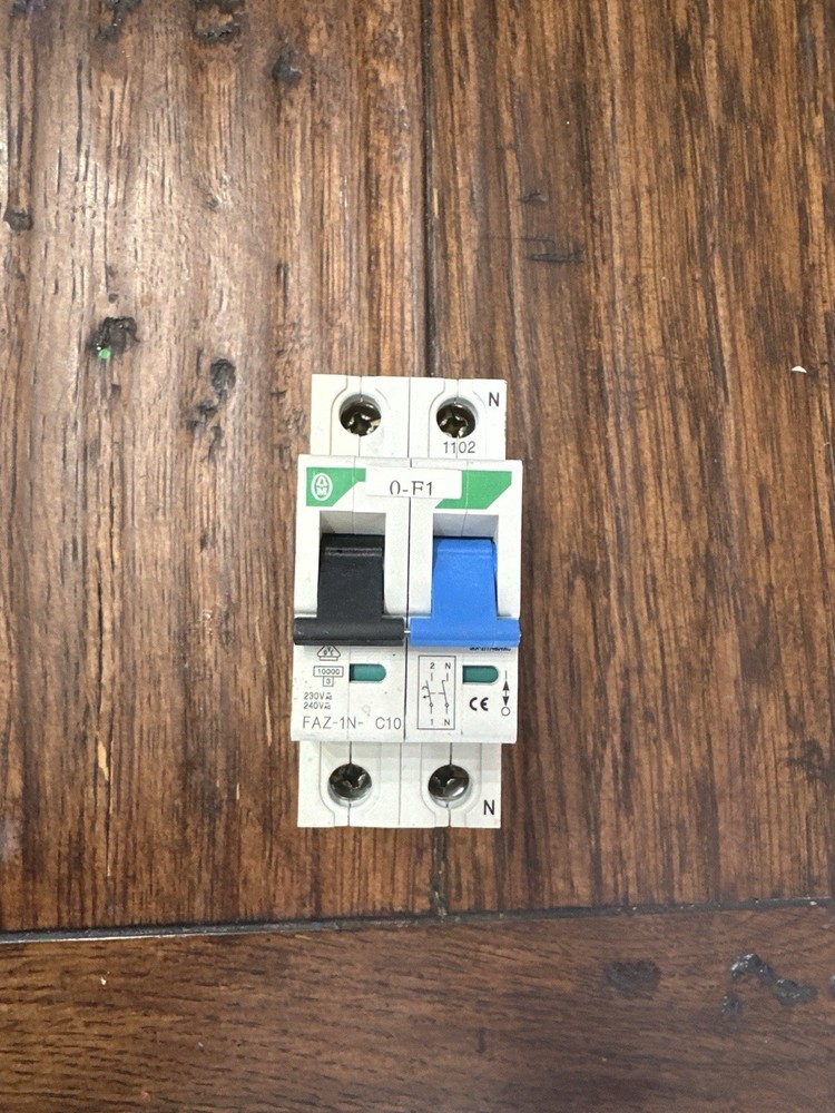 Eaton Moeller FAZ-1N-C10 Circuit Breaker 1-Pole 10A Type C – Used