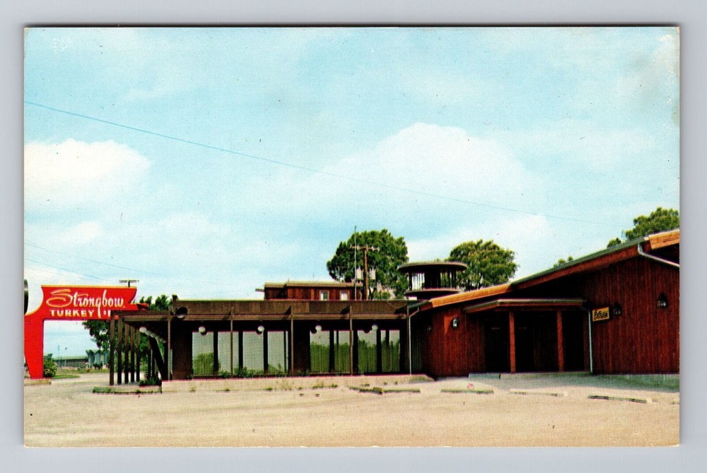 Indiana IN Valparaiso Strongbow Turkey Farm And Inn Vintage Postcard