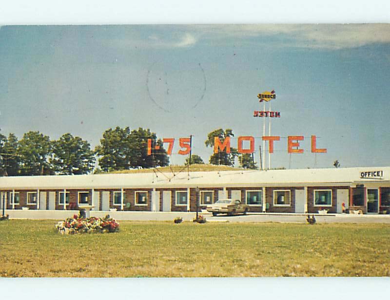 Pre-1980 OLD CARS & I-75 MOTEL Williamstown Kentucky KY  s9434