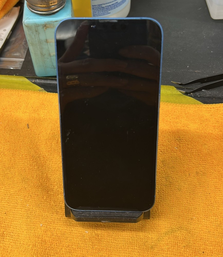 Apple iPhone 13 - 128GB - Unlocked - Blue - *BENT PHONE*