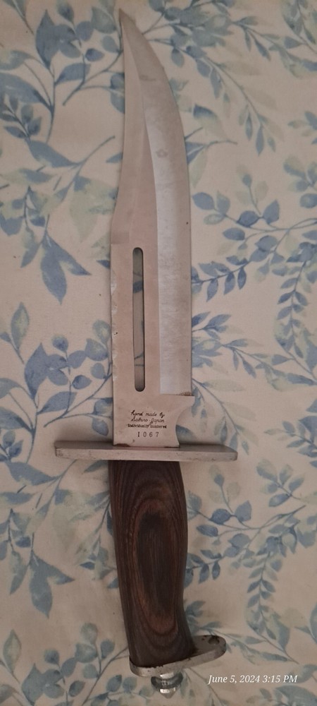 Handmade Japanese Bowie Knife with Premium Craftsmanship