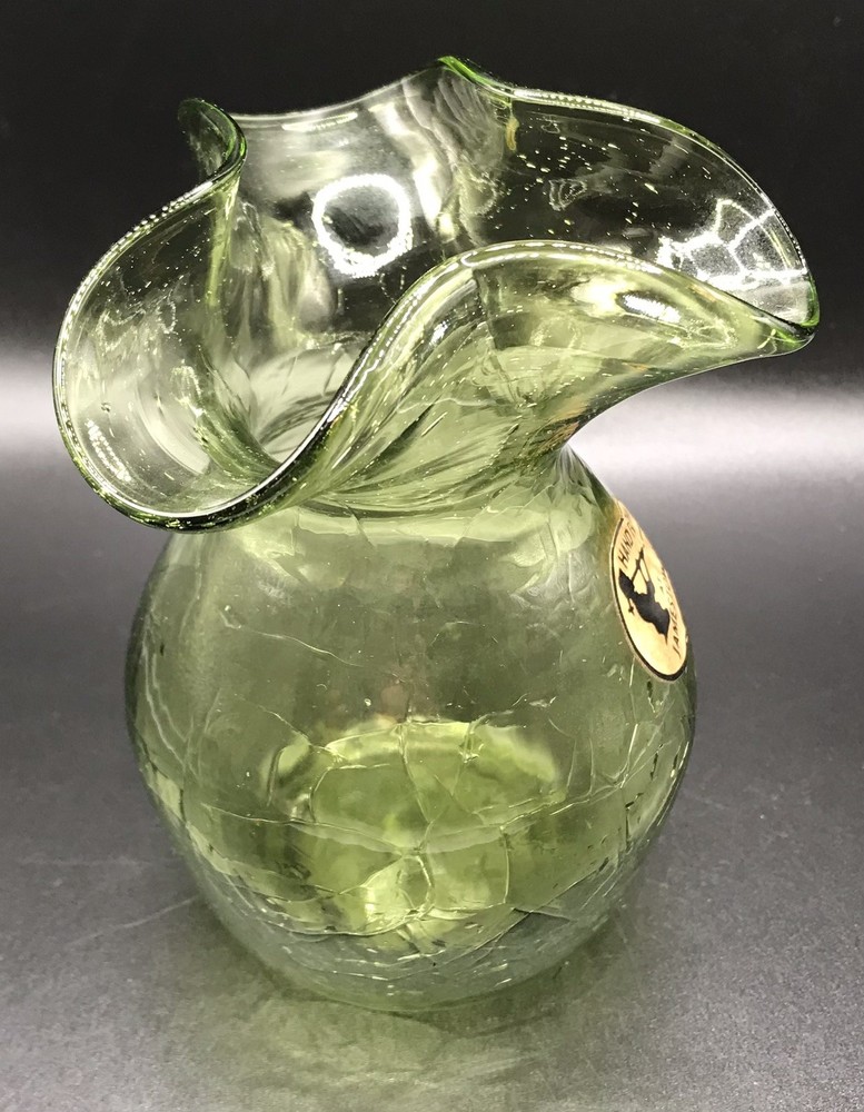 JAMESTOWN Handblown Glass Green Vase Ruffled Rim 5.5