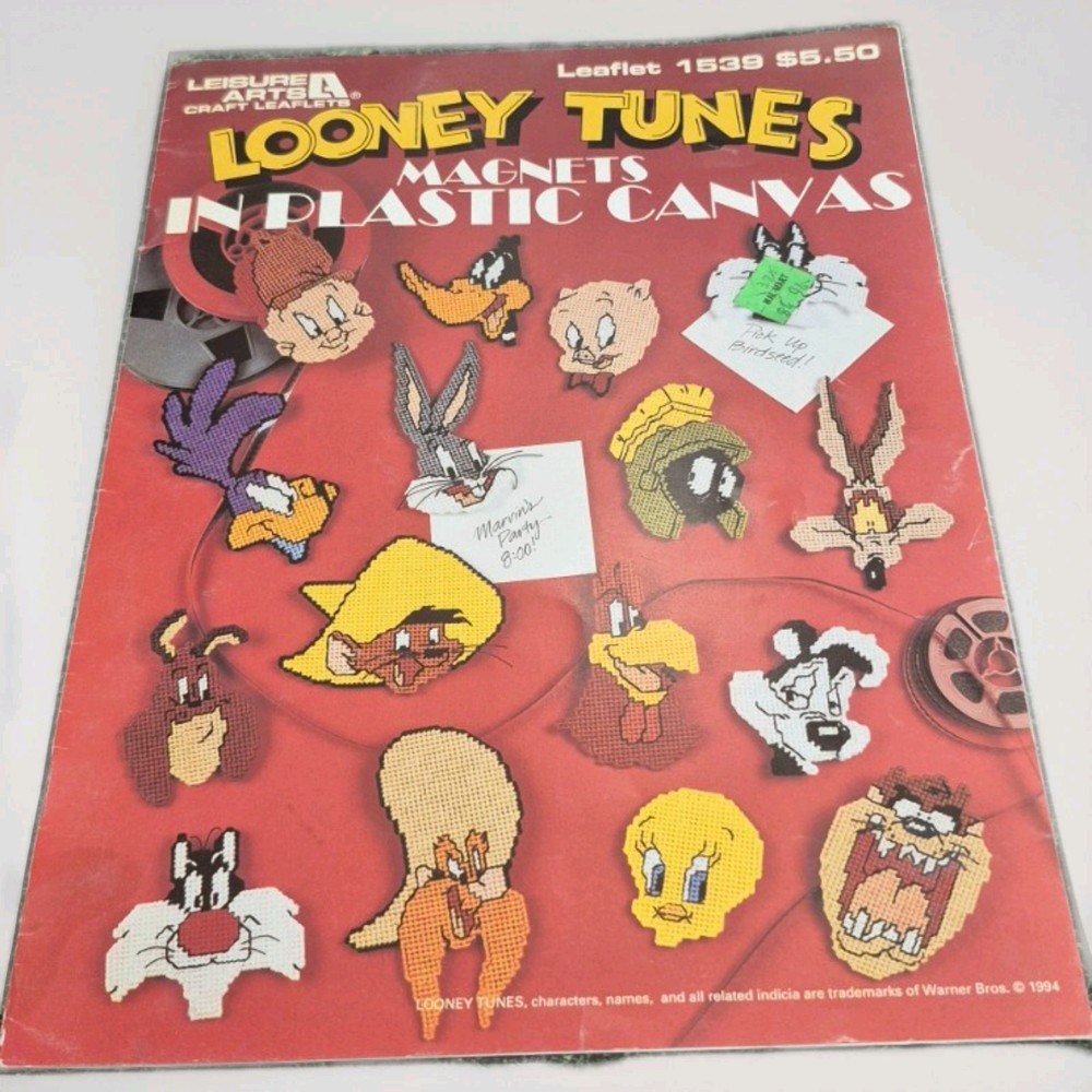 Vtg Looney Tunes Magnets Leisure Arts Plastic Canvas Pattern Leaflet #1539 1994