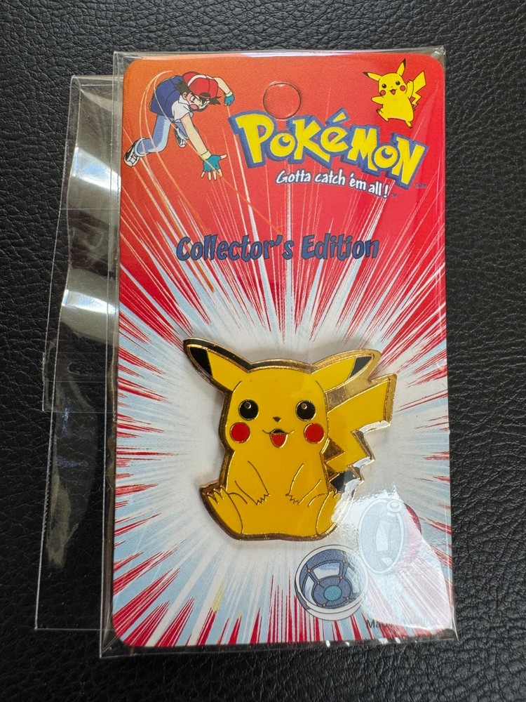 1999 Pokémon Pikachu Vintage Pin – UNPUNCHED – Nintendo Licensed