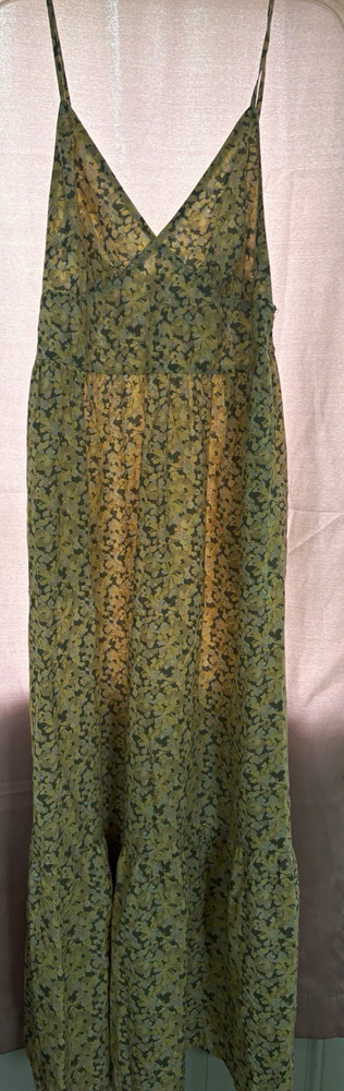 Universal Thread Women’s M Floral Long Sundress V-Neck Strappy Sleeveless