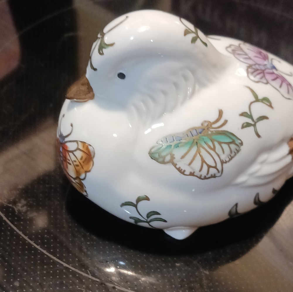 Andrea by Sadek Hand Painted Porcelain Bird Figurine Butterfly Japan