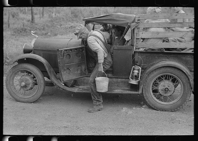 Photo:Henryetta Oklahoma Migrant Getting Water Roadside Camp 1939