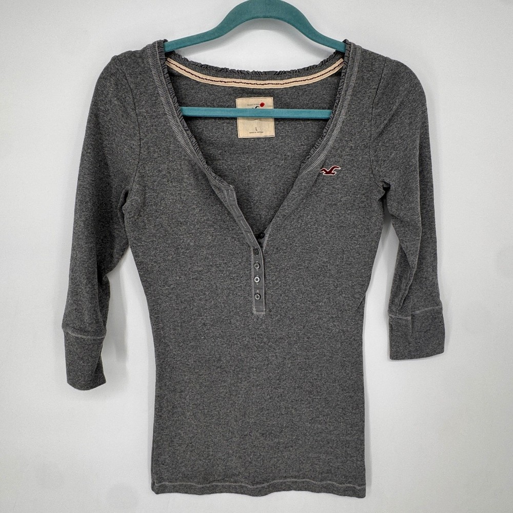 Hollister Henley Top Women Large Grey Excellent Ruffle Trim Slim Fit Y2K Basic