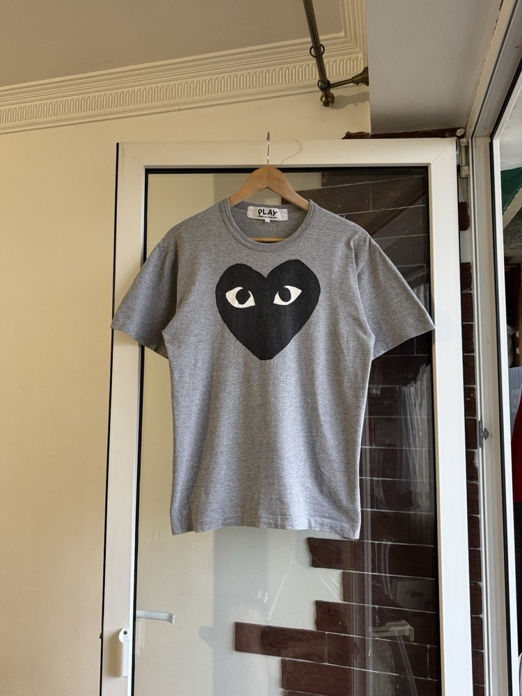 PLAY Comme Des Garcons Gray Big Logo Tee