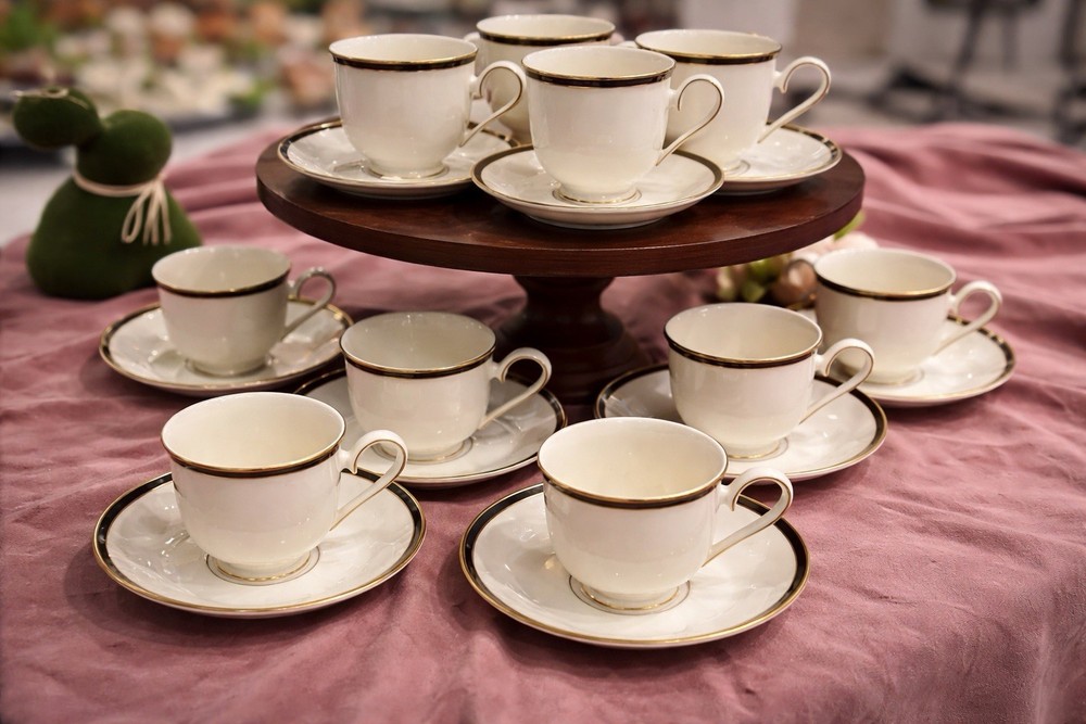 Lenox Urban Lights 8 Cup and Saucer Sets +4 Extra Cups
