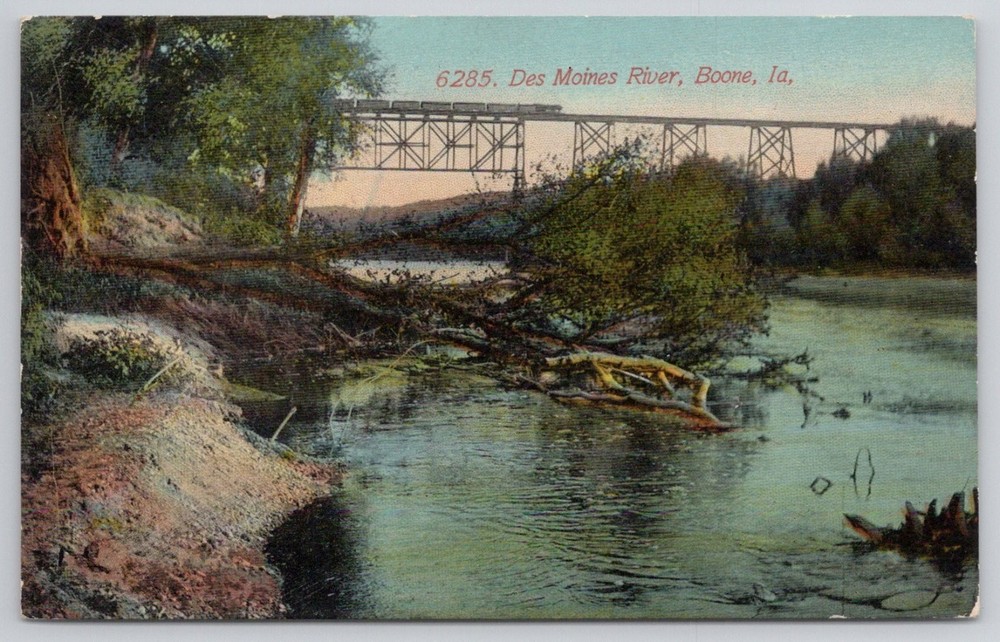 Des Moines River Boone Iowa Railroad Bridge Train Vintage Postcard 1910s