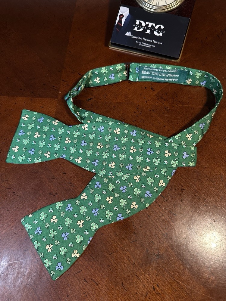 Beau Ties Ltd. Men's Silk Bow Tie Multicolor shamrocks Handmade Sewn In Vermont